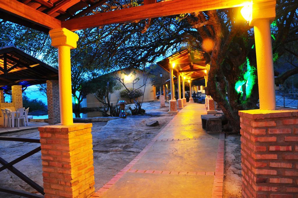 Fazenda Hotel Pedra dos Ventos Quixadá Exterior foto